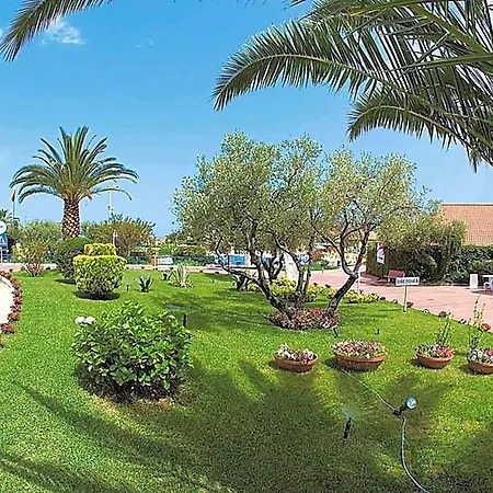 Hotel La Pace Village Club *